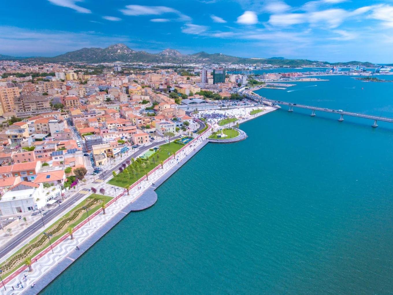Rh Lifestyle Rooms & Suites Olbia Bagian luar foto