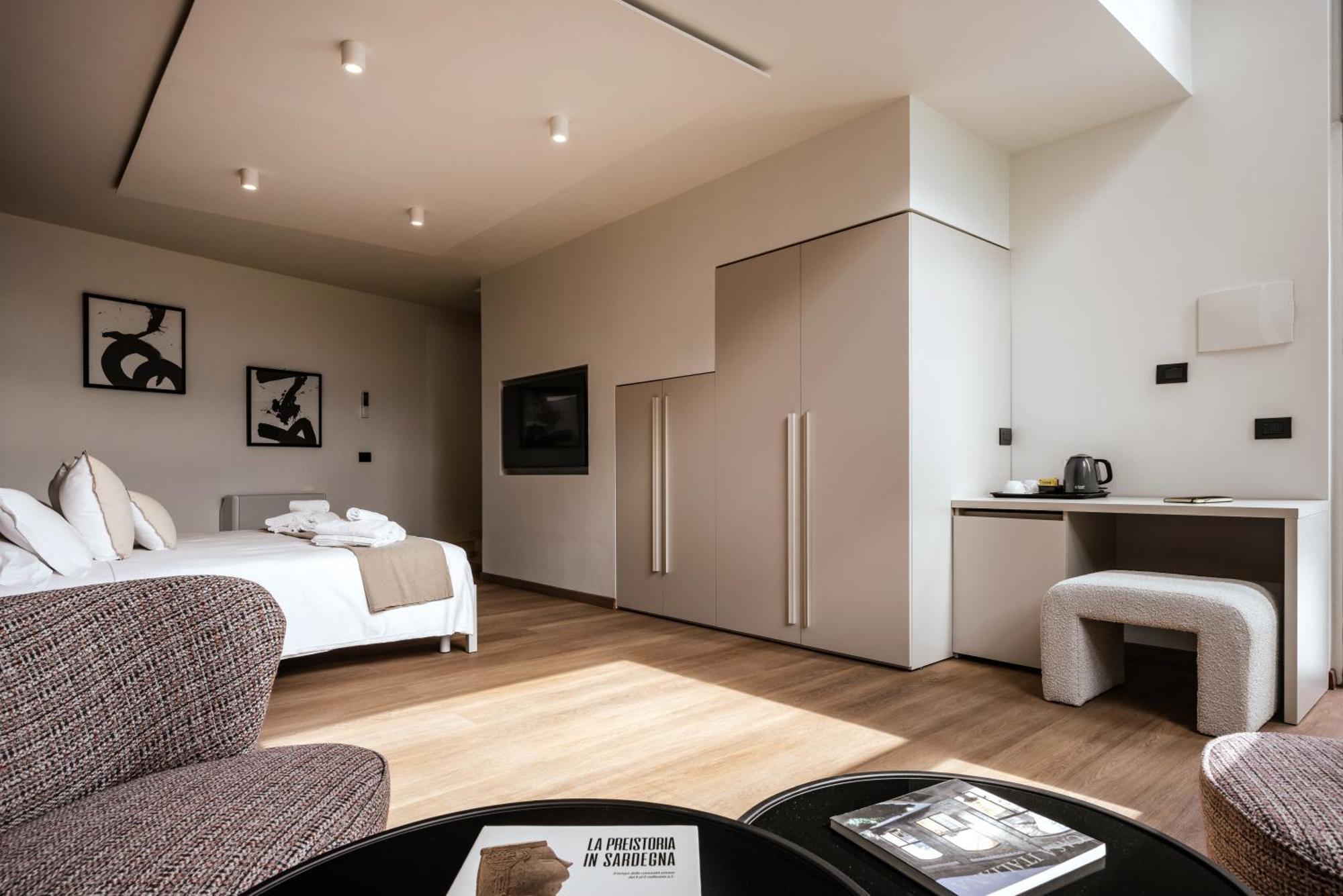 Rh Lifestyle Rooms & Suites Olbia Bagian luar foto